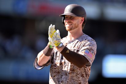 article image - Diamonbacks Padres Baseball